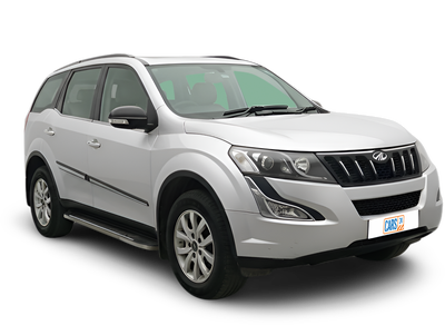 Mahindra XUV500-img
